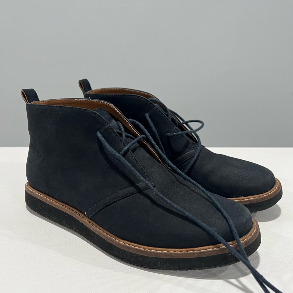 Clarks Women Navy Chukka Boots